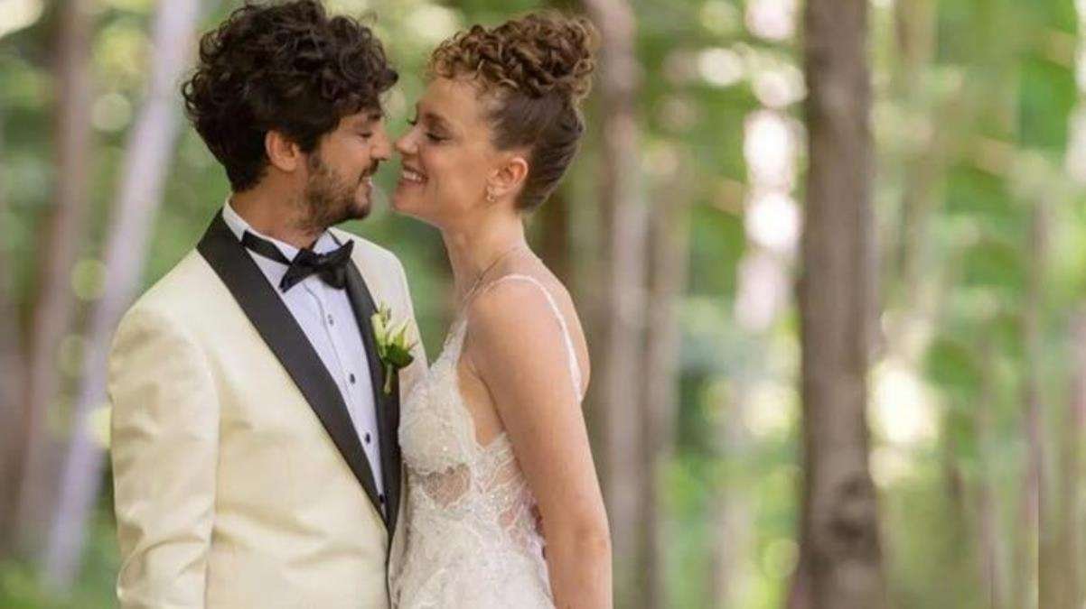 İlk kez paylaştı! İşte Taner Ölmez ve Ece Çeşmioğlu’nun kızları Zeynep